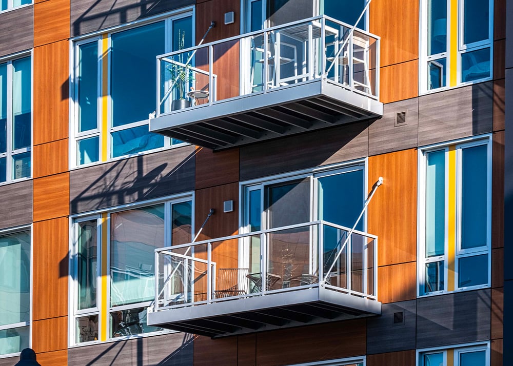 Aluminum deck and balcony systems